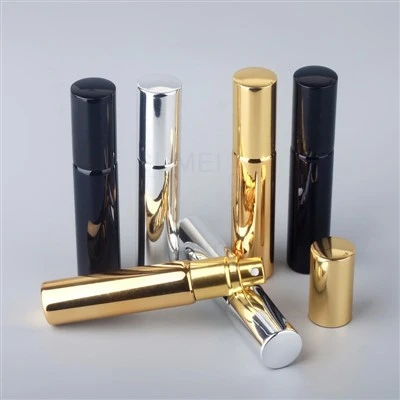 Bottiglie di profumo campione vuoto