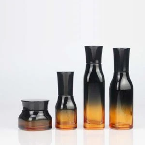 Bottiglia cosmetica in vetro personalizzata su misura